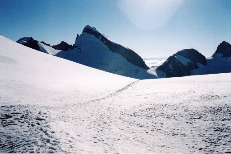 Oberaarhorn and Oberaarjoch