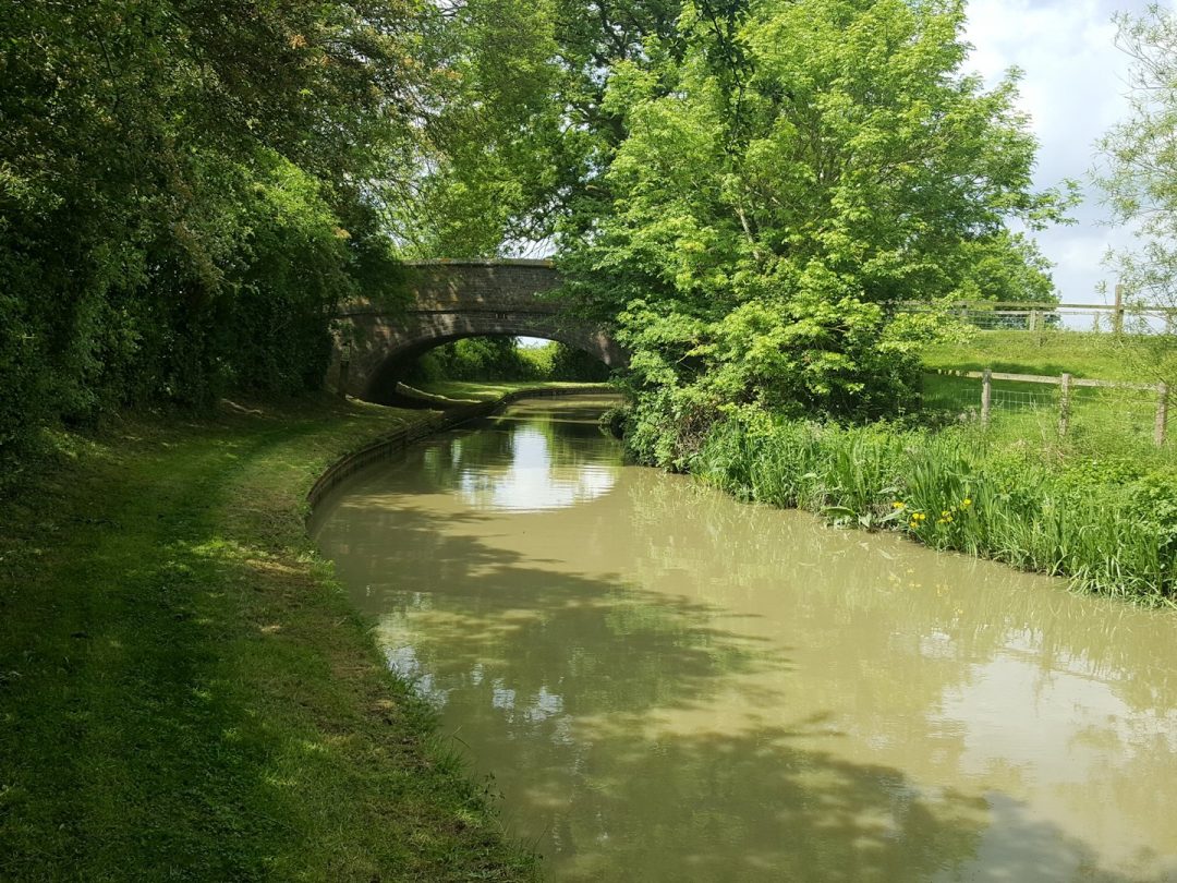 Sharp bend, Wormleighton