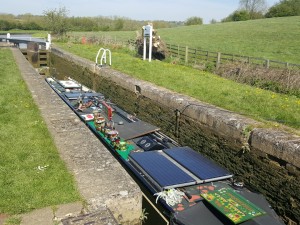 Artist's boat at Heyford Common lock