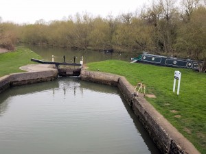 Shipton Weir Lock and River Cherwell